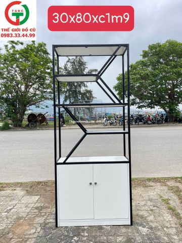 KỆ GỖ TRƯNG BÀY CÓ TỦ DƯỚI