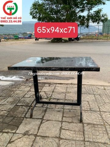 BÀN MẶT ĐÁ KHUNG CHÂN SẮT