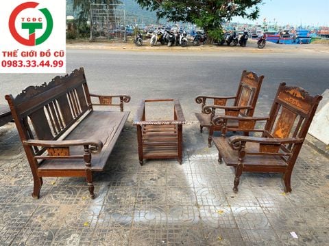 SALON GỖ THẺ XƯA