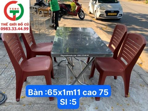 BÀN GHẾ ĂN QUÁN XÁ