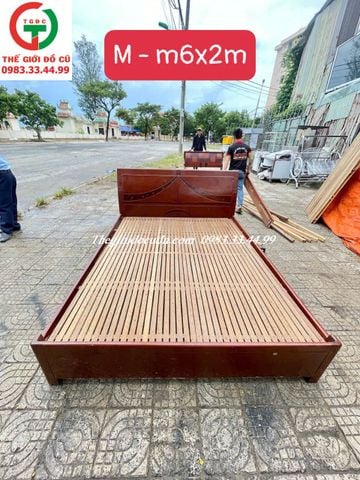 GIƯỜNG GỖ CHÂN THẤP 1M6