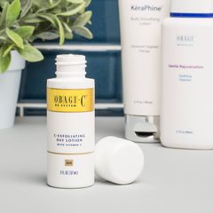 Kem dưỡng ngày Obagi C Exfoliating Day Lotion