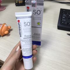 Siêu phẩm Kem chống nắng Ultrasun SPF 50 có tốt không? Kem Ultrasun SPF 50 mua ở đâu? Giá bao nhiêu?