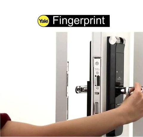 Khóa cửa vân tay Yale YMF 40