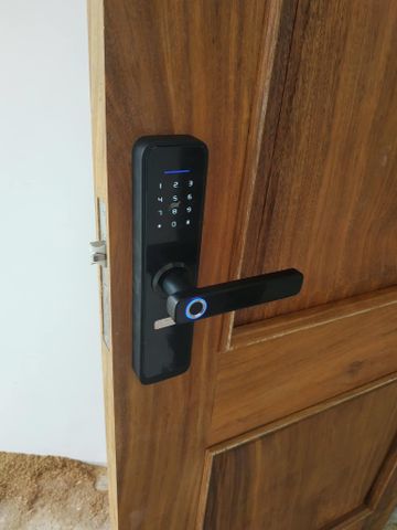 Khóa vân tay TTlock X1