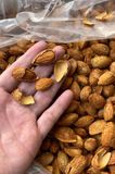 Hạnh nhân rang bơ 10kg Giá sỉ