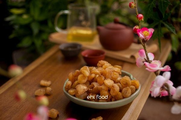Long nhãn sấy khô tự nhiên