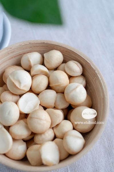 Nhân hạt mắc ca