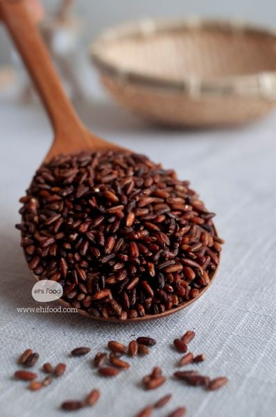 TRÀ GẠO LỨT ĐỎ RANG