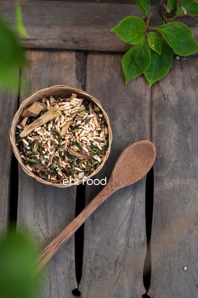 Trà gạo lứt tâm sen cam thảo
