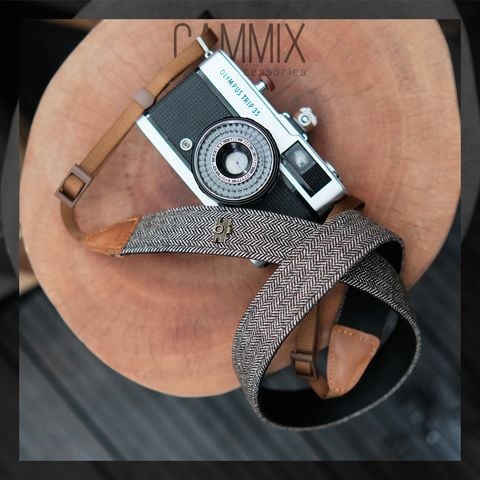  Dây treo máy hình họa giành riêng cho máy Fuji, Canon, Nikon, Sony - Camera Strap hoạ tiết nâu - Dây deo máy hình họa Made by Cammix 