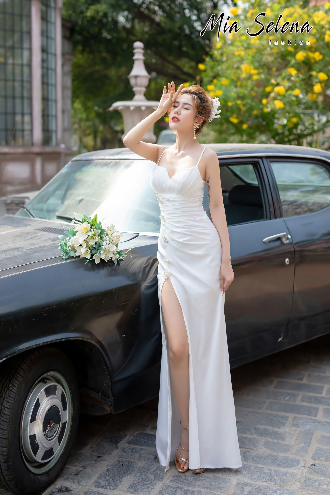 Đầm trắng hai dây Mia Selena thiết kế trẻ trung gợi cảm