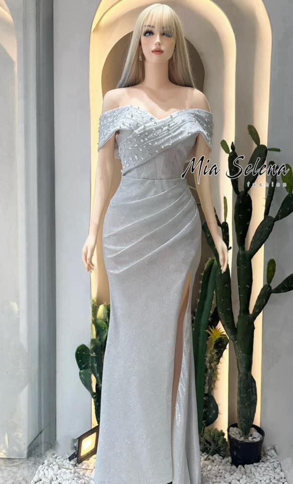 Đầm dạ hội thiết kế tone bạc ánh nhũ đính kết sang trọng