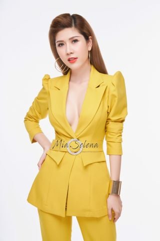Vest doanh nhân Mia Selena thiết kế phong cách mới lạ