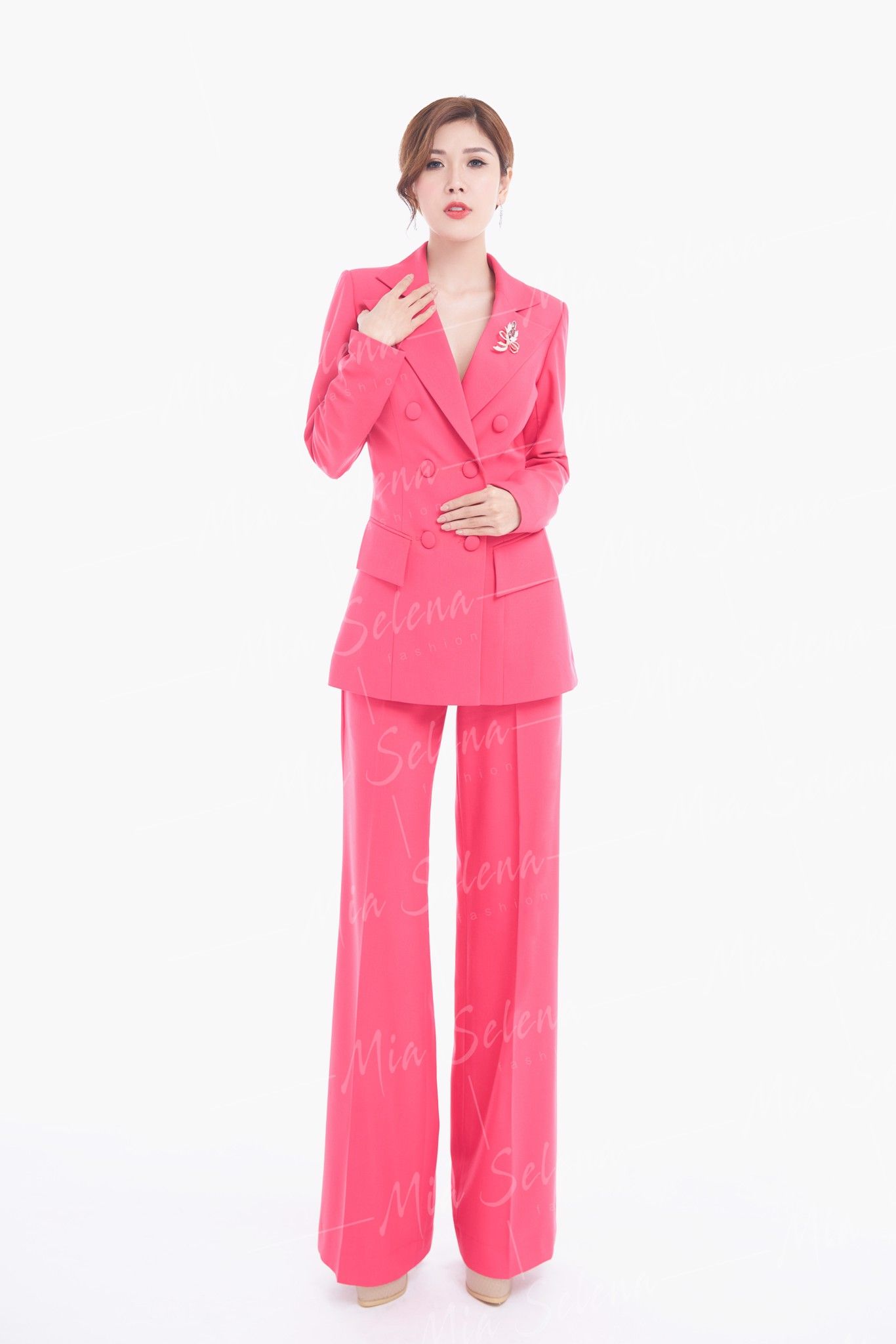Bộ vest Mia Selena thiết kế hai lớp phong cách sang trọng cực tôn dáng