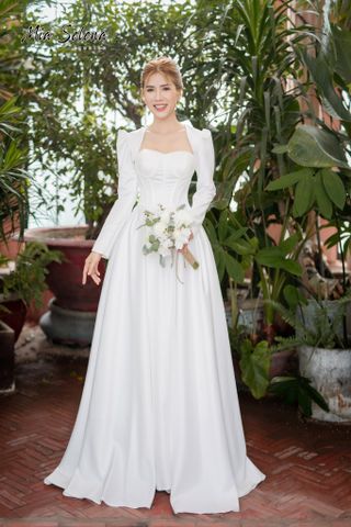 Đầm cưới Mia Selena thiết kế siết eo cực tôn dáng