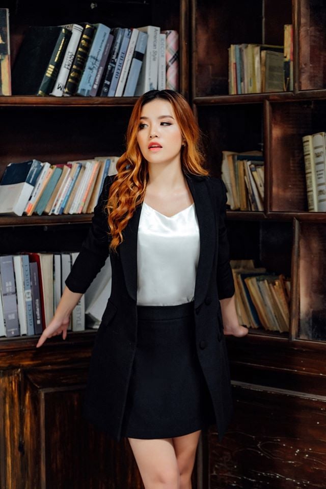 Bộ Vest Mia selena màu đen quần giả váy trẻ trung