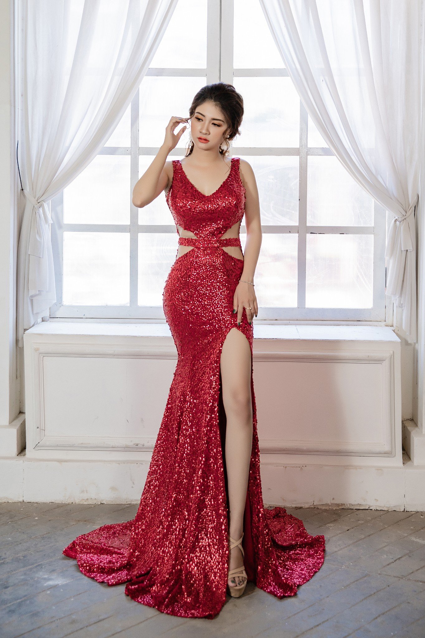 Đầm Dạ Hội Đuôi Cá Xẻ Tà Xanh Rêu Đính Đá Sang Trọng Sophia Dress  Đầm  Quỳnh Anh Luxury Fashion
