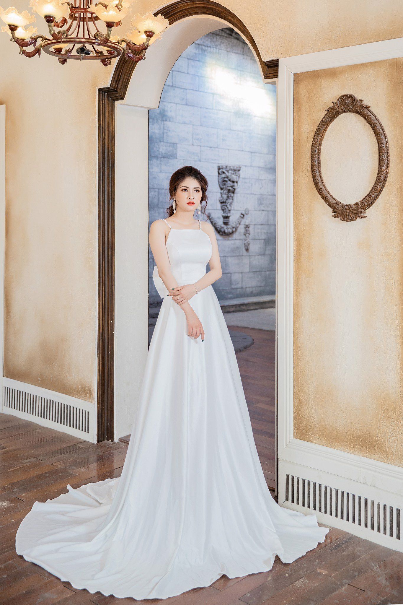 Đầm dạ hội tùng xòe trắng đắp ren  THANH NHÃ BOUTIQUE