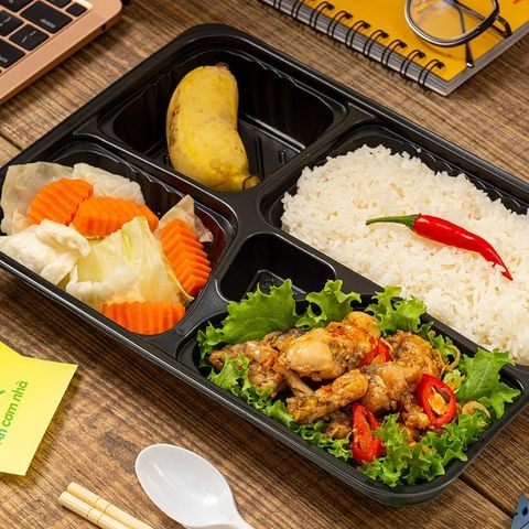 HỘP CƠM 5 NGĂN, khay cơm đế đen 5 ngăn/ Hộp cơm văn phòng, sử dụng được Lò vi sóng