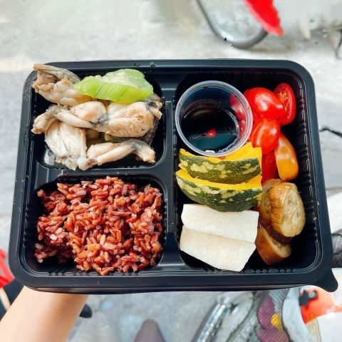 Khay nhựa đế đen JB-88, Hộp Nhựa JB-88 / Hộp cơm 3 Ngăn (Hộp đựng cơm, sử dụng được Microwave)