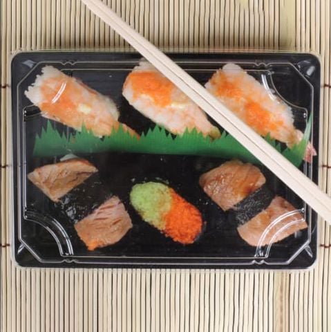 Khay Nhựa Đế Đen, Hộp Nhựa ST-4 / Hộp sushi nhỏ, bánh, trái cây, thực phẩm tươi sống