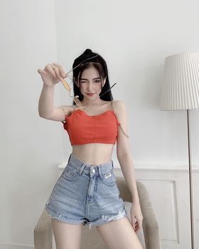  YA160160 - Áo Croptop 2 dây xích 