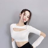  Áo Croptop Tay Dài Cut - YA094190 