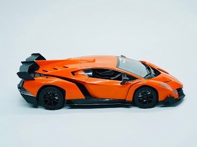  Xe Lamborghini điều khiển LT68-3305 