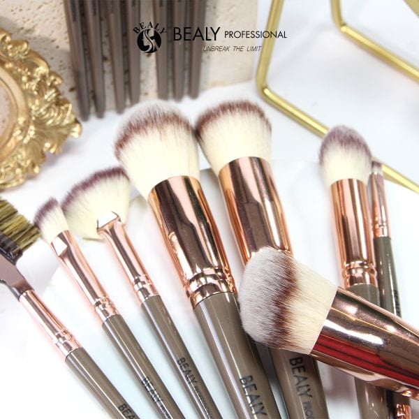  BỘ CỌ TRANG ĐIỂM CÁ NHÂN 15C VÀNG TRẦU BEALY 