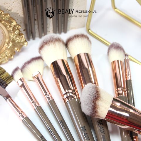  BỘ CỌ TRANG ĐIỂM CÁ NHÂN 15C VÀNG TRẦU BEALY 