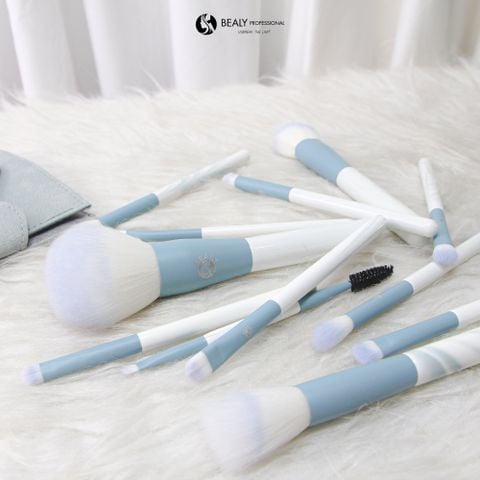  BỘ CỌ TRANG ĐIỂM CÁ NHÂN 12C CÁN TRẮNG CỔ XANH NGỌC BEALY 