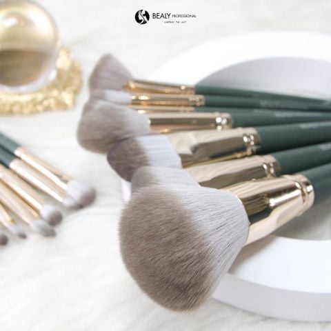  BỘ CỌ TRANG ĐIỂM CÁ NHÂN 14C XANH RÊU BEALY #2 