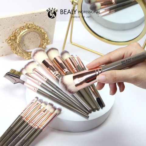  BỘ CỌ TRANG ĐIỂM CÁ NHÂN 15C VÀNG TRẦU BEALY 