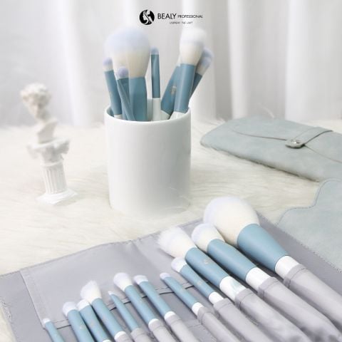  BỘ CỌ TRANG ĐIỂM CÁ NHÂN 12C CÁN TRẮNG CỔ XANH NGỌC BEALY 