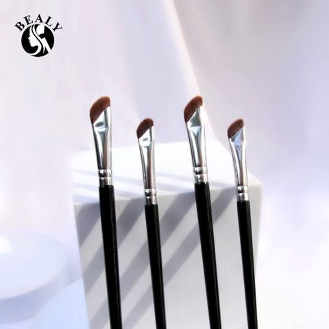  CỌ TRANG ĐIỂM EYELINER, TÉM ĐẦU BO VÁT SIÊU MẢNH 