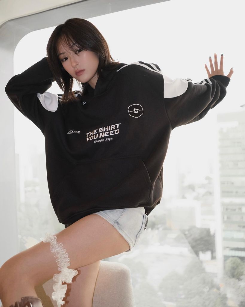  TSUN Stripes Hoodie - Black 