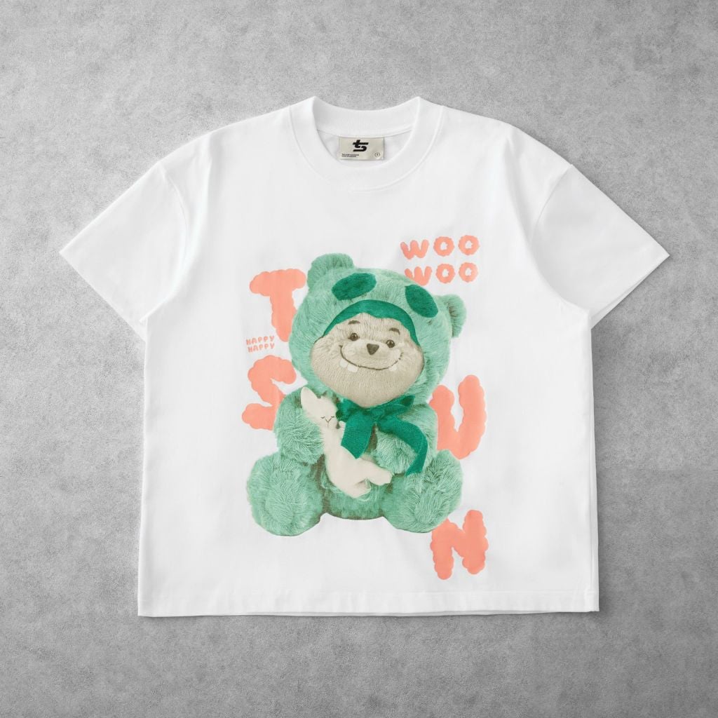  TSUN Green Woo Hug Cat Tee - White 