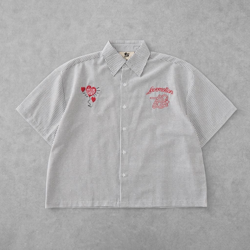  TSUN Áo Sơ Mi Thêu Trái Tim Sọc Trắng Đen - Lovemotion Shirt - Black 