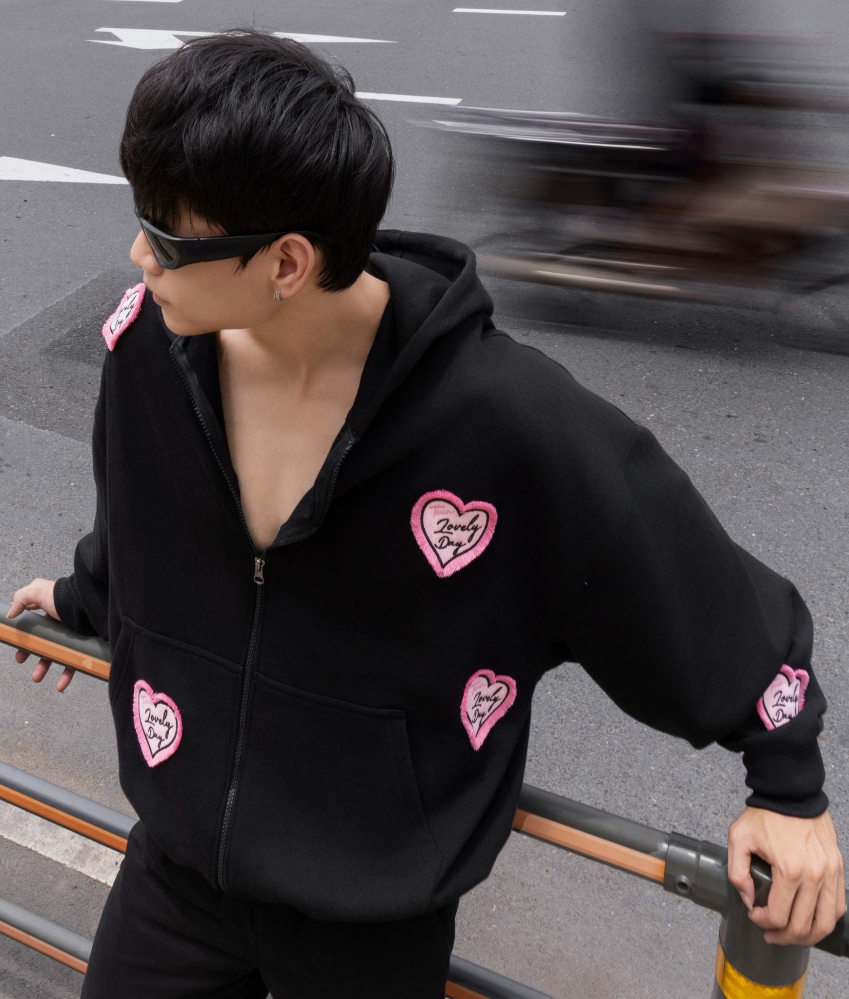 TSUN Lovely Zip Hoodie Black