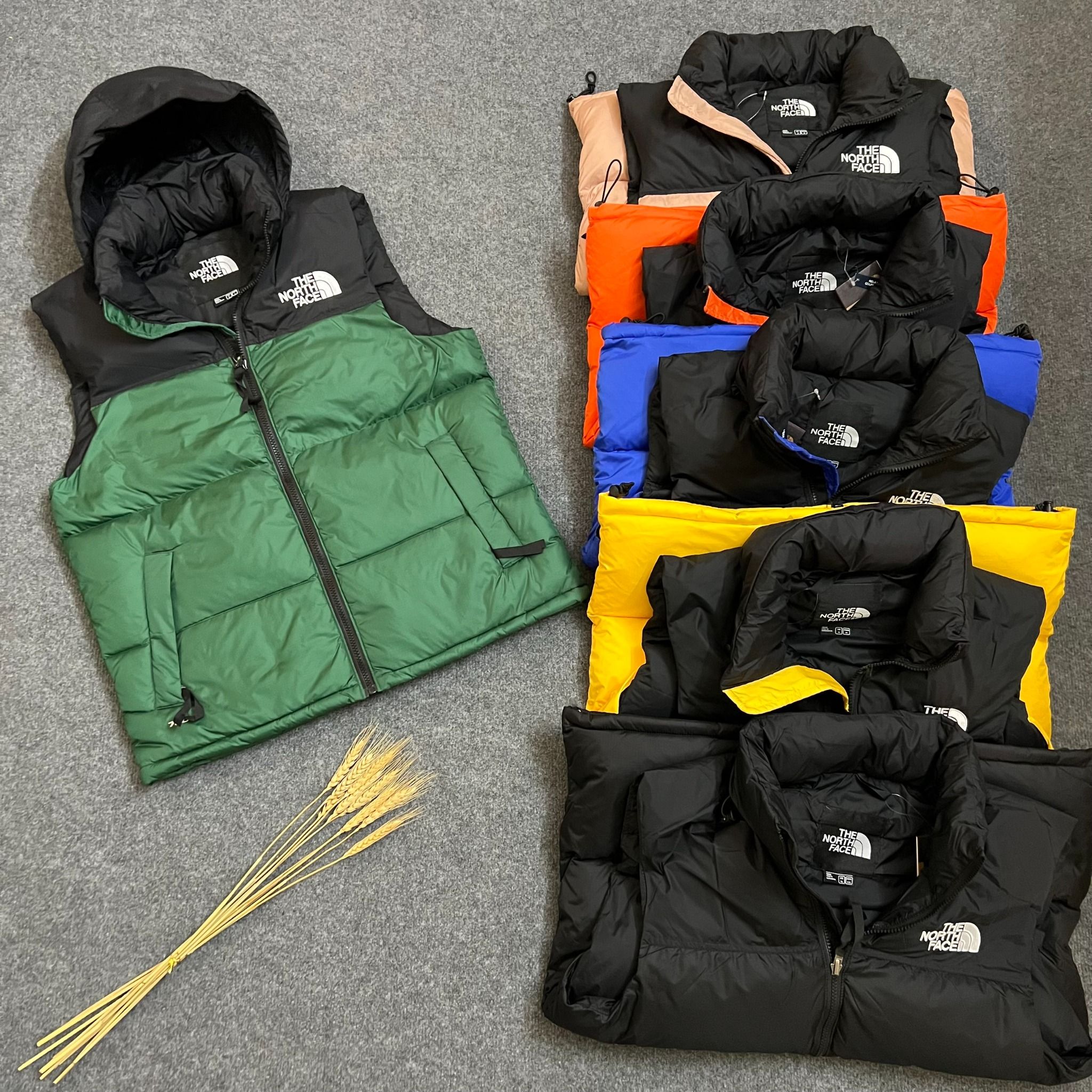  Áo Khoác Gile Lông Vũ THE NORTH FACE MEN'S 1996 RETRO NUPTSE VEST 