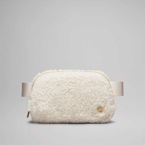  Túi Bao Tử LULULEMON EVERYWHERE BELT BAG 1L FLEECE Dễ Thương Nhỏ Gọn Tiện Dụng 