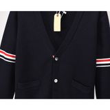  Áo khoác Cardigan nam nữ dệt kim Thom Browne 8835 chất vải len da thiết kế tay áo kẻ vạch cổ áo tim cực sang trọng 