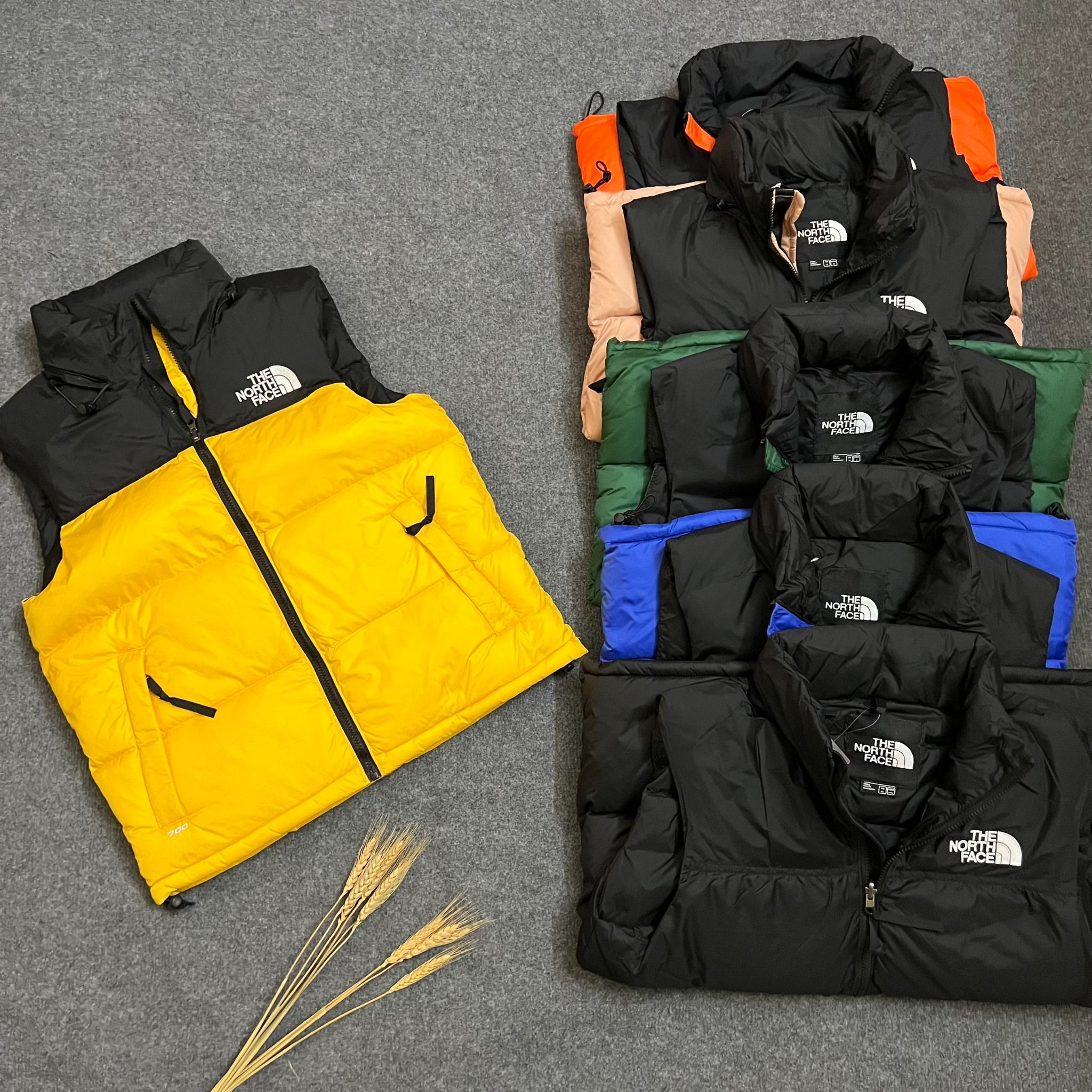  Áo Khoác Gile Lông Vũ THE NORTH FACE MEN'S 1996 RETRO NUPTSE VEST 