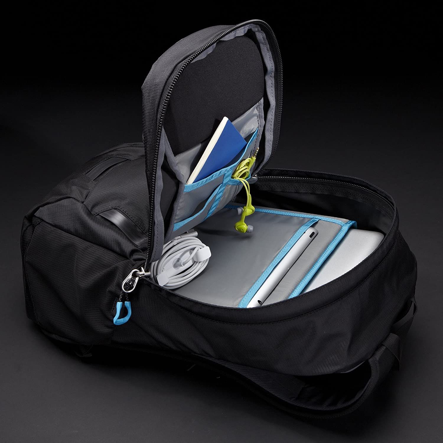  Balo laptop nam nữ Thule EnRoute™ Strut Daypack Balo du lịch có ngăn laptop 15inch trọng lượng nhẹ chất liệu vải bền chống nước tốt 