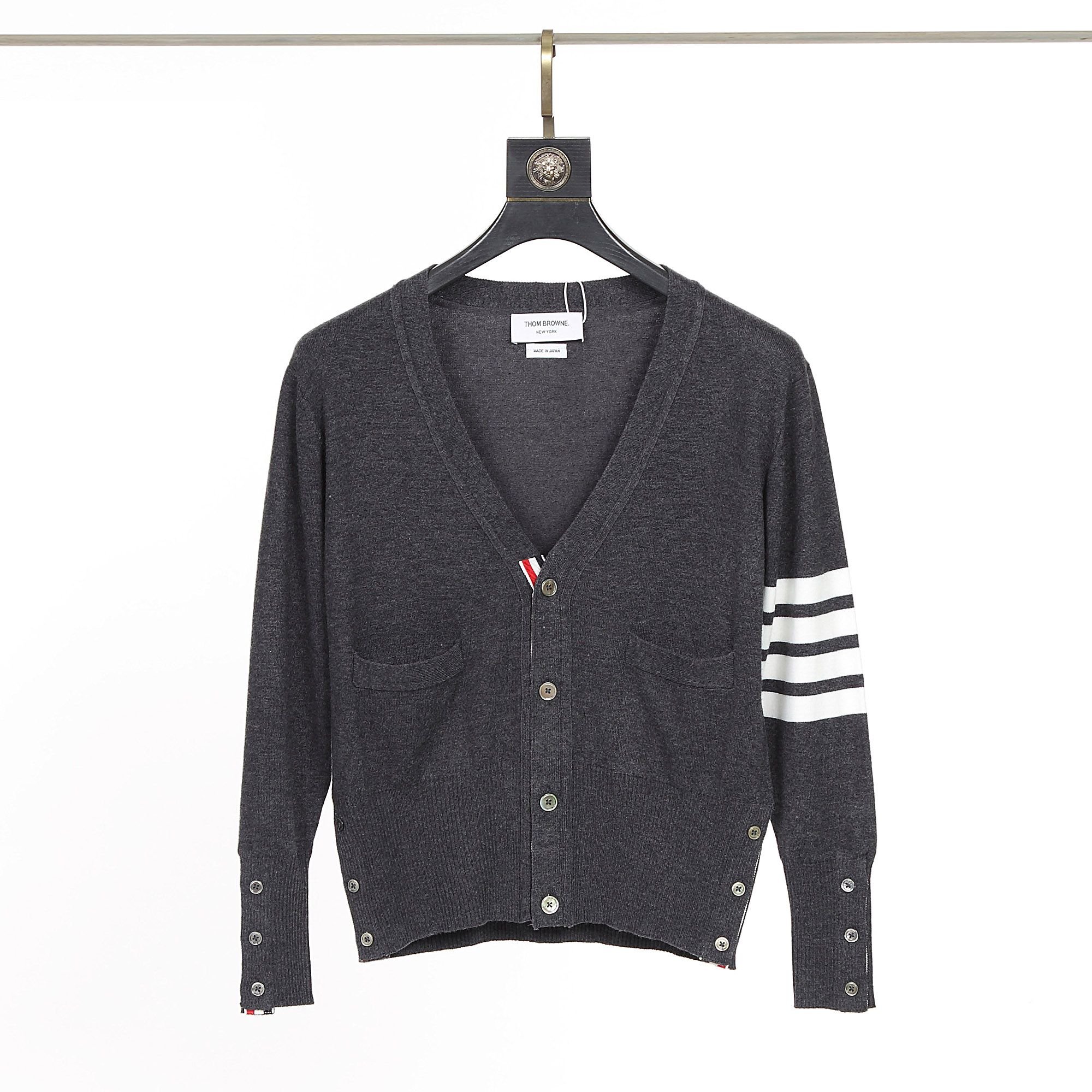  Áo Cardigan nam nữ dệt kim tay dài cổ tim Thom Browne 4-Bar 8819 Áo khoác chất liệu len bông thiết kế tay áo kẻ sọc 