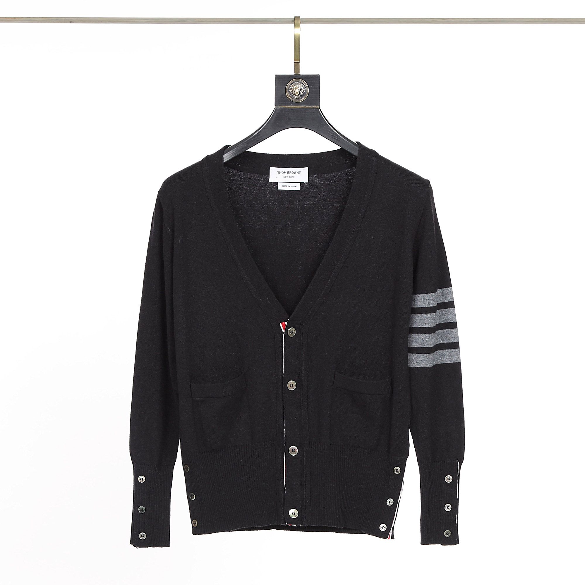  Áo Cardigan nam nữ dệt kim tay dài cổ tim Thom Browne 4-Bar 8819 Áo khoác chất liệu len bông thiết kế tay áo kẻ sọc 