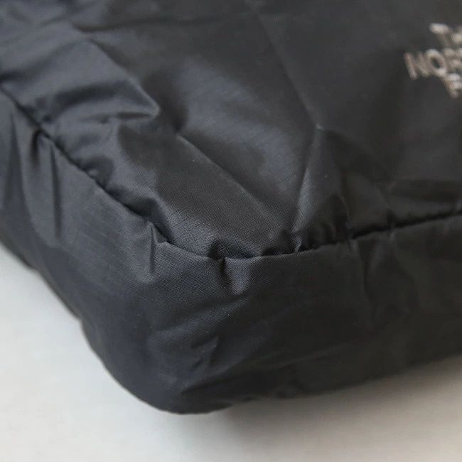  Túi đeo chéo, túi đeo vai nam nữ The North Face Glam Shoulder 3L thiết kế siêu nhẹ nhỏ gọn có thể xếp gọn thành túi nhỏ 