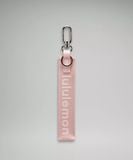  Móc Khóa LULULEMON NEVER LOST KEYCHAIN Không Rỉ Sét Thời Trang Sang Chảnh 