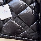  Áo khoác phao lửng lông vũ nữ MONCLER Egilope Short Down chất vải siêu ấm giữ nhiệt cực tốt 